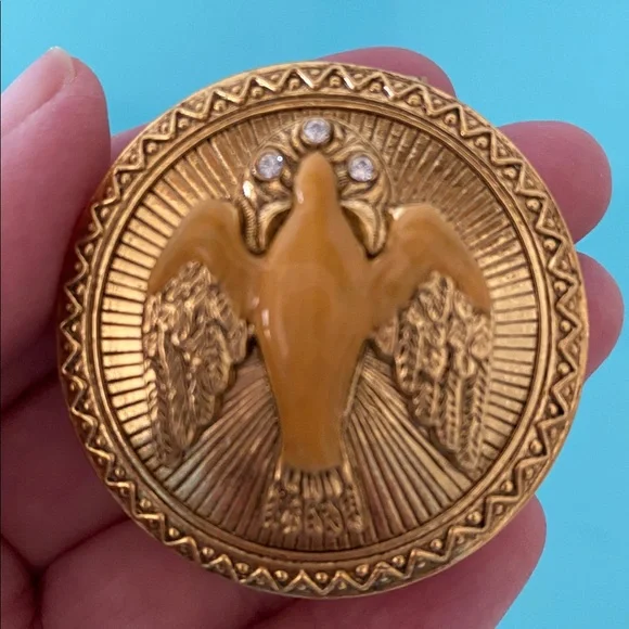 Dove of Peace Pill Box - Picture 8 of 9